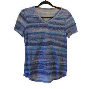 𝅺Women’s V-Neck Shirt with Ocean Blue Pattern